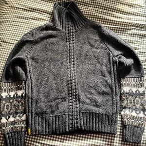 Lolë zip sweater